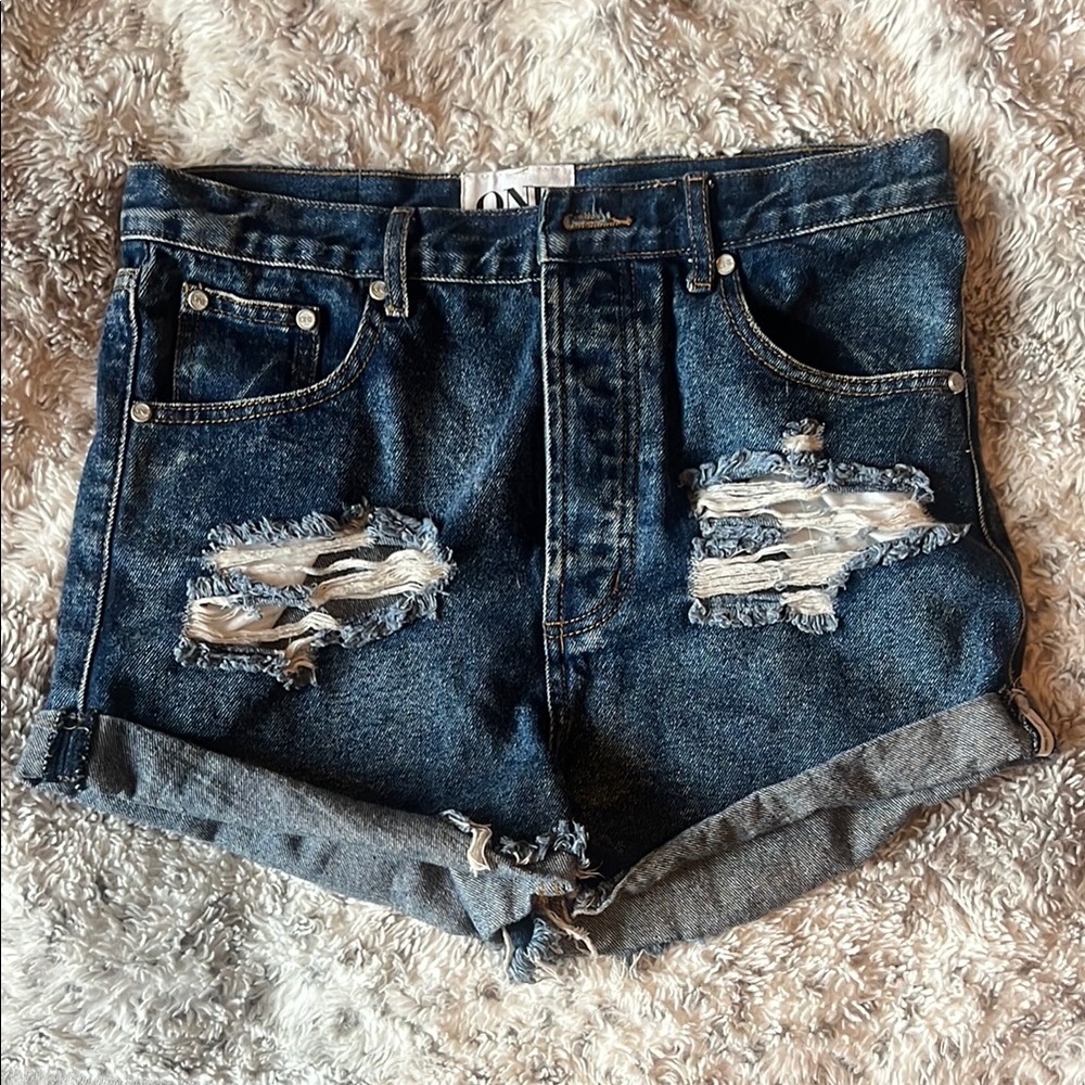 NWOT Free People Blue Jean Shorts Distressed Relaxed Fit Mid-Rise